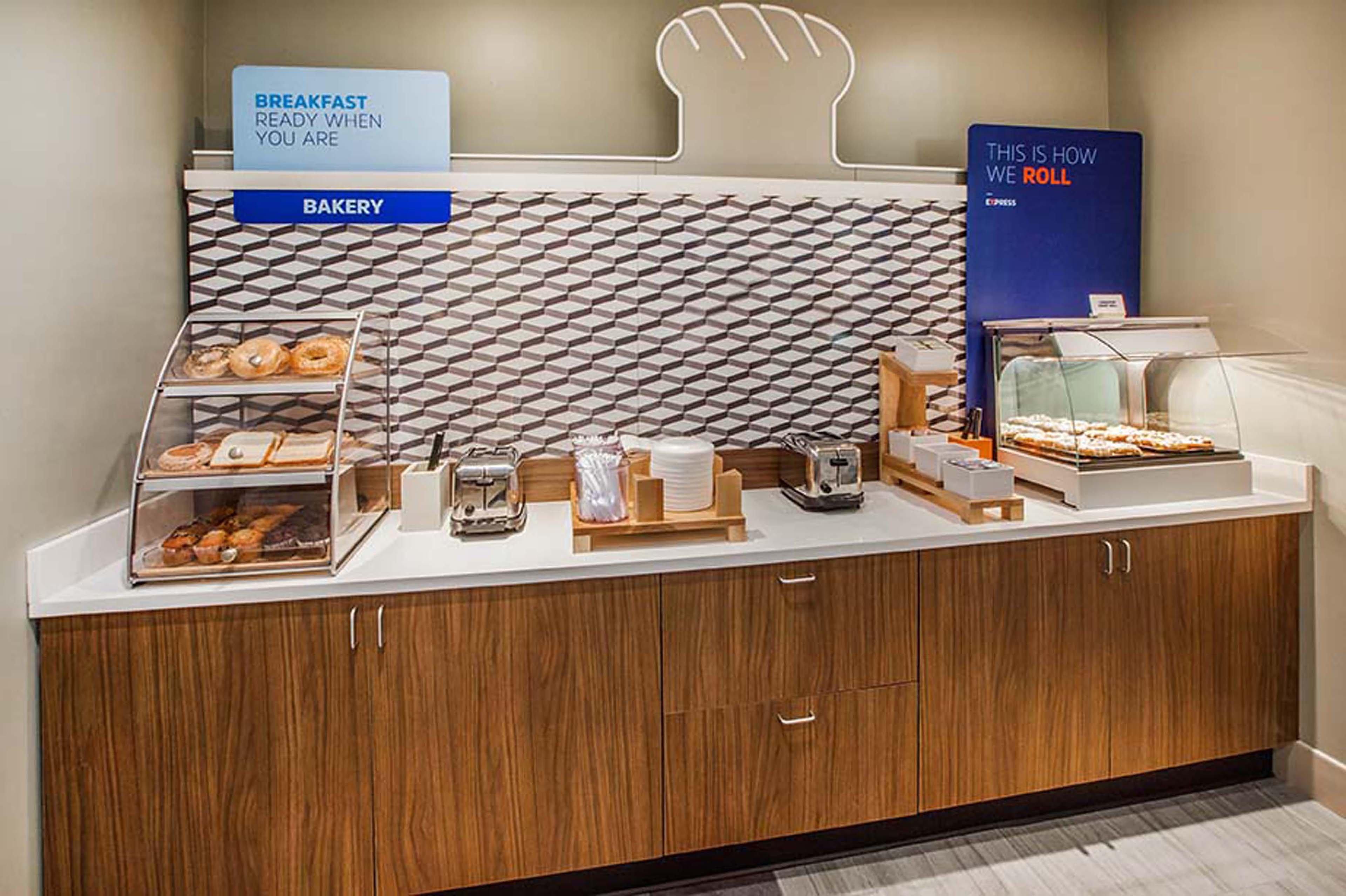 Holiday Inn Express Florence Northeast By Ihg מראה חיצוני תמונה