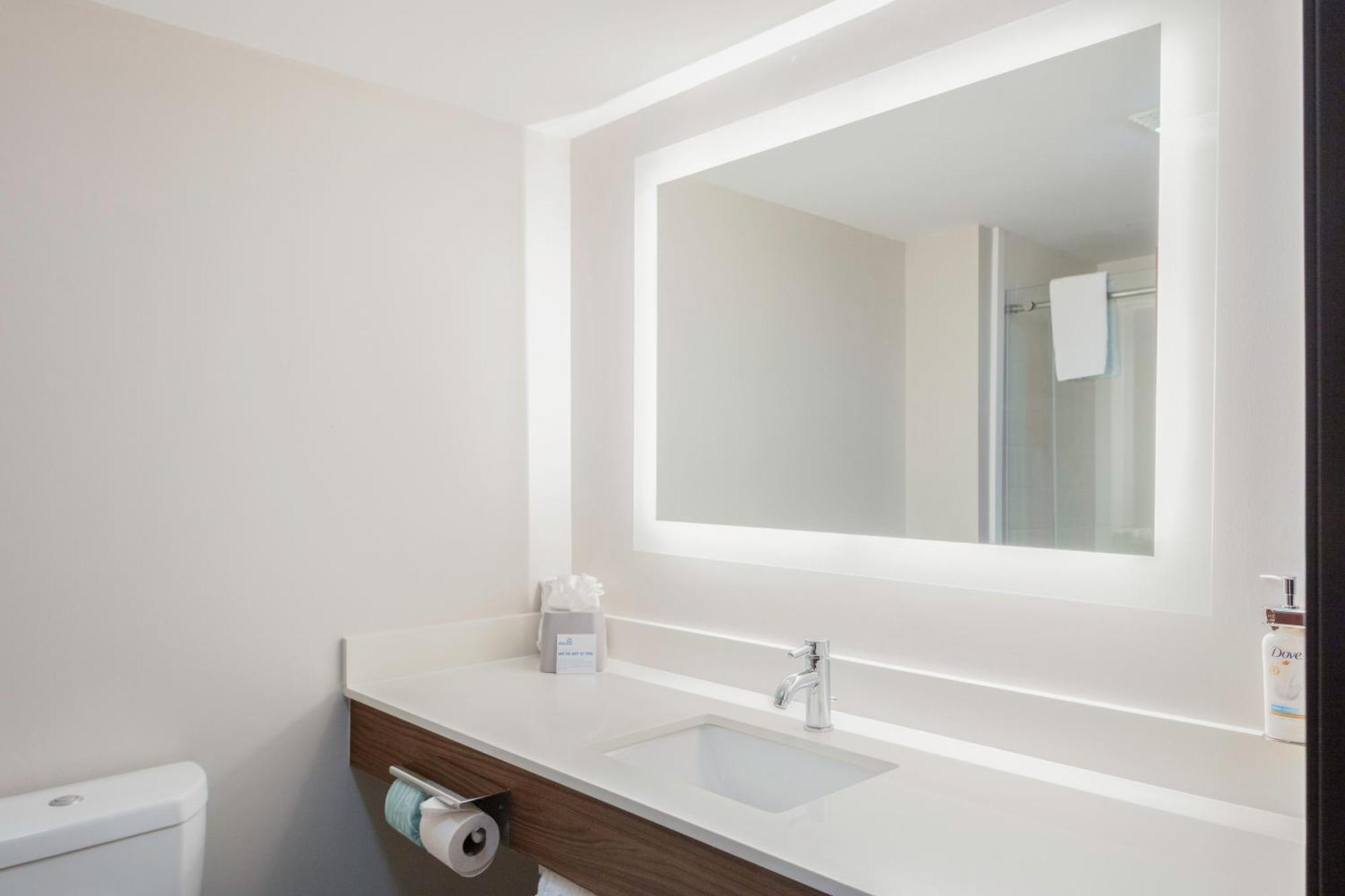 Holiday Inn Express Florence Northeast By Ihg מראה חיצוני תמונה